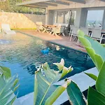 Bodrum Havuzlu Lueks וילה *