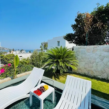 Bodrum Havuzlu Lueks